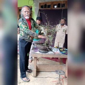 Komunitas Bonsai Probar Melaksanakan Acara KOPDAR di Desa Wonogoro