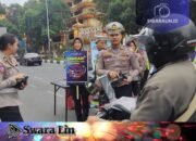 Ops Keselamatan Semeru 2024 di Bulan Ramadhan Polresta Malang Kota Berbagi Takjil Ajak Pengendara Tertib Lalin