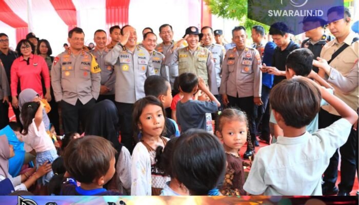 As-SDM Kapolri dan Rombongan Hibur Anak-anak Korban Banjir Demak di Posko Trauma Healing 