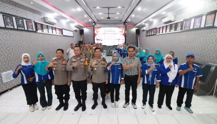Peringati Hari Buruh, Polres Bojonegoro Gelar Tasyakuran Bersama SPSI