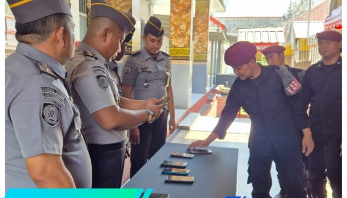 Kepala Keamanan Lapas Pasuruan Gelar Apel Siang dan Razia HP Anggota Jaga untuk Cegah Judi Online