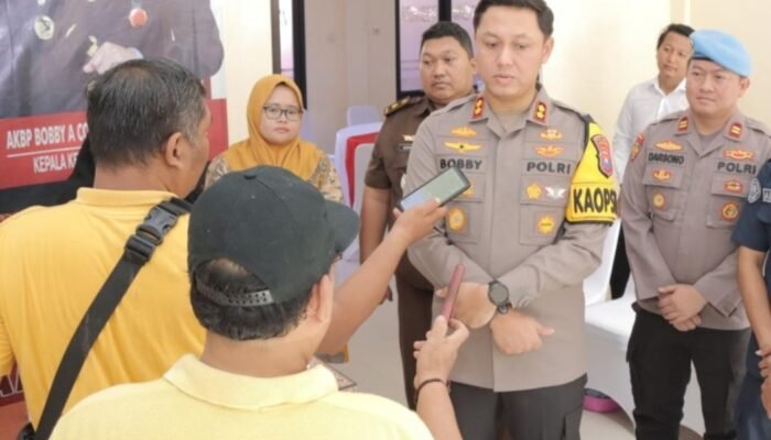 Berjanji Akan Tindak Tegas Jika Anggotanya Terlibat Narkoba, Kapolres Lamongan Boby :  Saya Suruh Propam Trus Dalami Penyelidikan