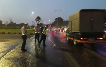 Polda Jatim Terjunkan Tim TAA Olah TKP Kecelakaan Truk Tabrak 9 Kendaraan di Purwodadi Pasuruan. begini penjelasannya
