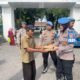 Jelang Hari Bhayangkara, Propam Polres Pasuruan Gelar Baksos Bagikan Nasi Kotak untuk Warga