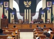 Rapat paripurna 2025 Ketua DPRD Samsul Hidayat. Kita Harus Berkualitas dan Fokus Pada Kepentingan Rakyat