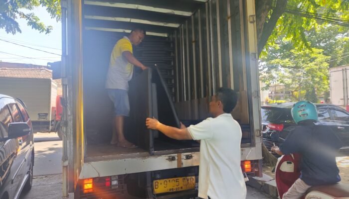 Ditjenpas Salurkan BMN, Rutan Bangil Terima 100 Matras dan 5 Borgol