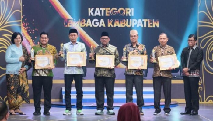DPRD Pasuruan Dinilai Terbaik dalam Fungsi Anggaran  Televisi Nasional Beri Penghargaan atas Transparansi dan Akuntabilitas