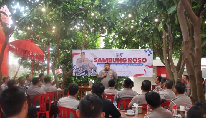 Kapolres Pasuruan Gelar Sambung Roso, Dengarkan Curhatan Anggota di Masjid Merah Pandaan