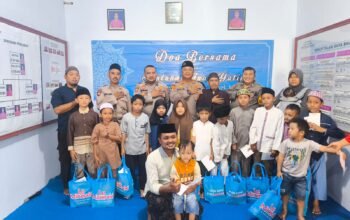 Polsek Kejayan Gelar Doa Bersama dan Santuni 15 Anak Yatim